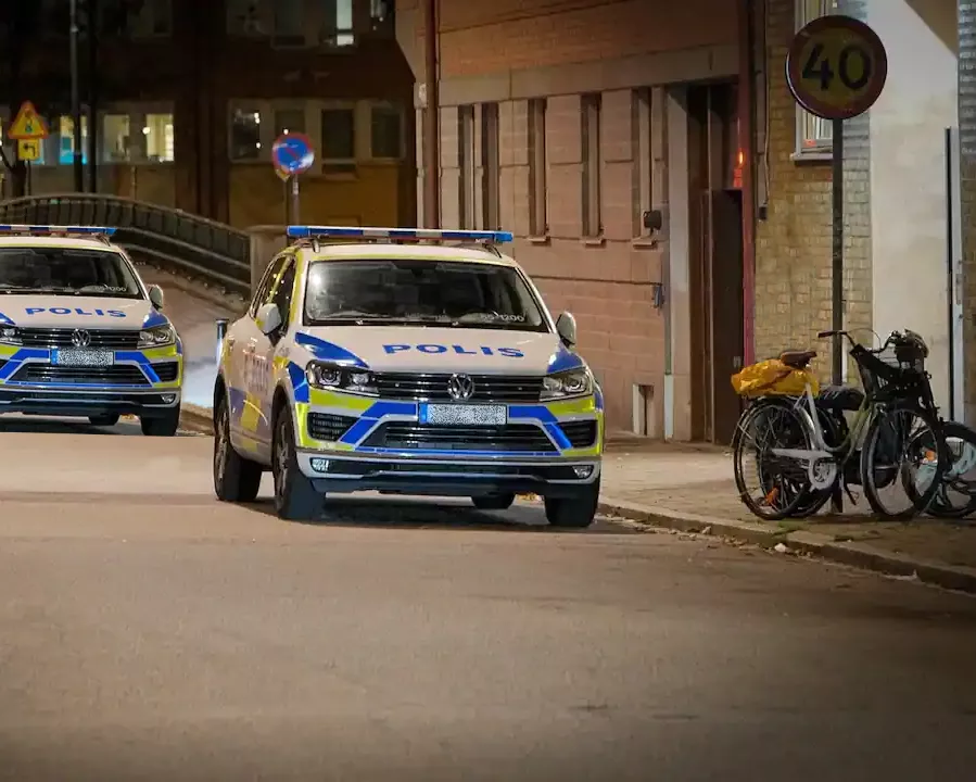 Två män skjutna av polis under ingripande i Malmö